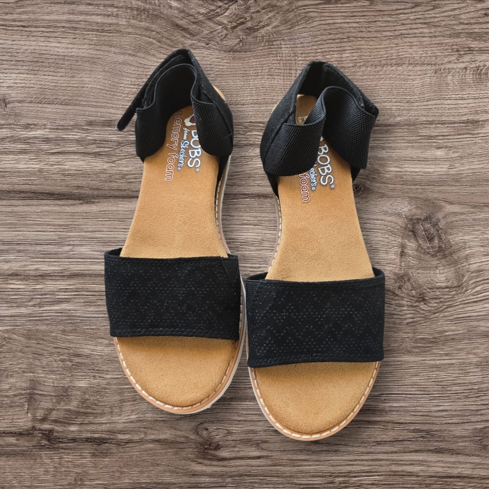 Skechers Women's BOBS Desert Kiss-Stretch Quarter Strap Sandal Flat, Black, 5.5